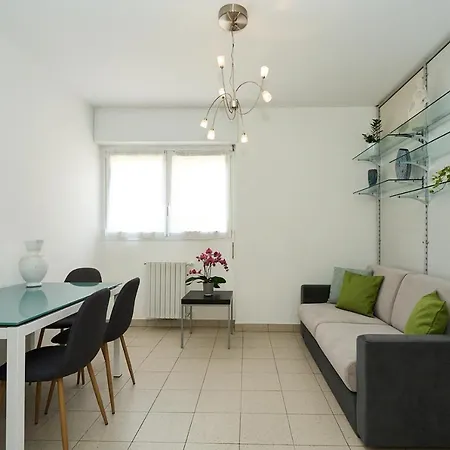 Design House A/c Wifi 20 Minutes From Duomo Apartment *