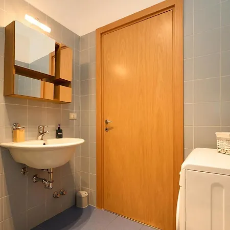 Apartment Design House A/c Wifi 20 Minutes From Duomo Milan